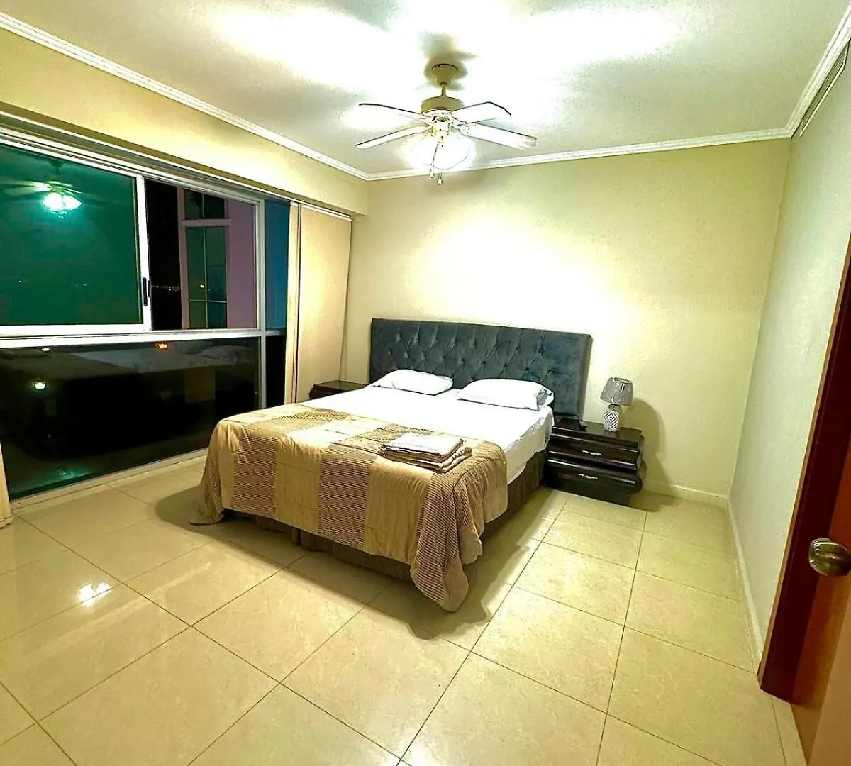Vista Al Rio 102 Rf1 Apartment Guayaquil